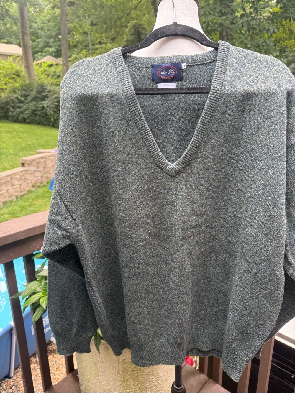 Allen Solly Sweater Men L Green 100% Pure New Wool V-Neck Knit Lambswool